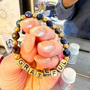 ‘Grateful’ Bracelet 🤍